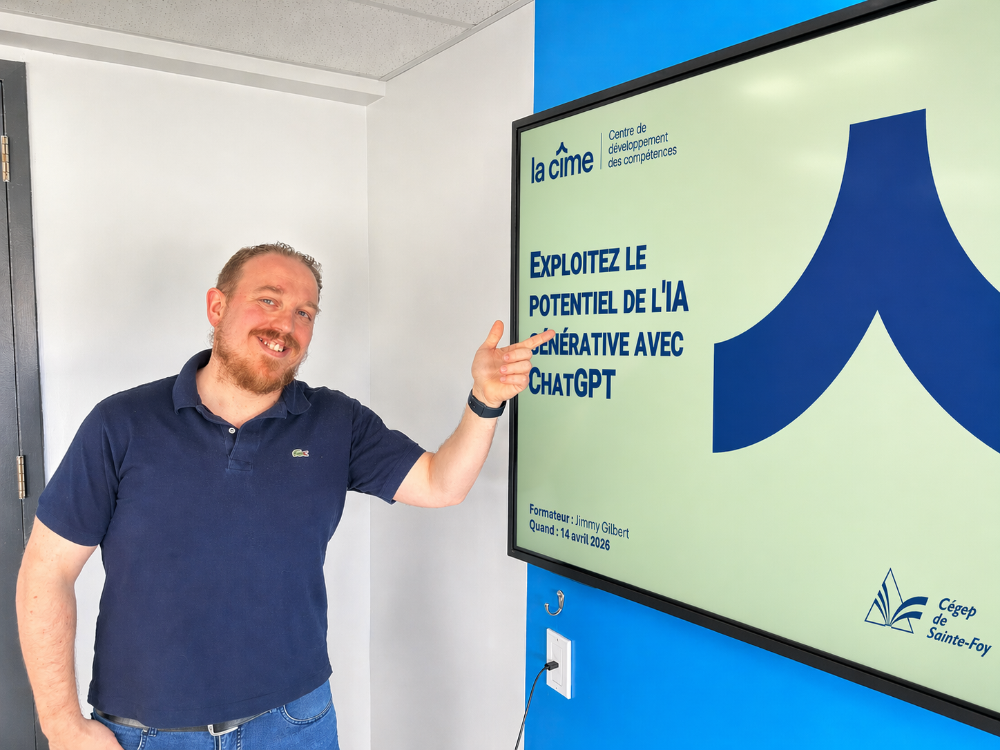 Jimmy Gilbert durant une formation sur l'IA générative avec ChatGPT